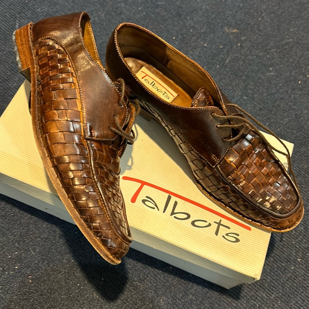 Talbots Woven Leather 90’s Vintage Tie Shoes